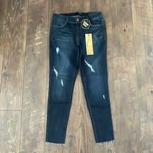 1822 Denim, dark vintage denim, lightly distressed, NWT